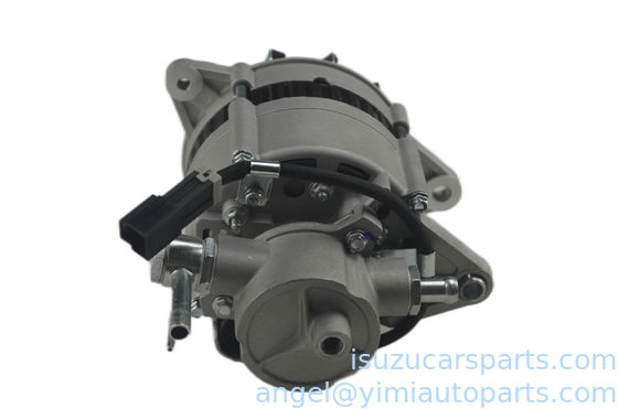 ISUZU NPR 4BE1 ジェネレーター 24V/45A 5812002831