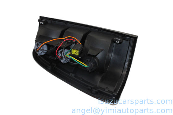 ISUZU TFR17 テイルランプ ASM R 8971144490