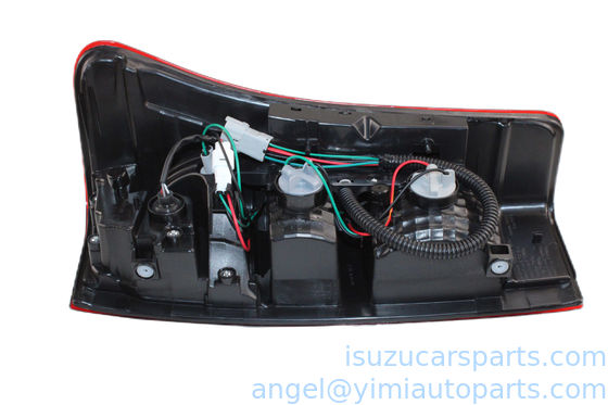 ISUZU DMAX 2017 TAILER LIGHT LED レッド 8982330931