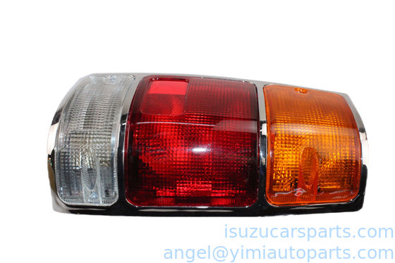 ISUZU UCR TFR2000 ランプ ASM RR COMB LH 3716100D 8970687410 8971210800