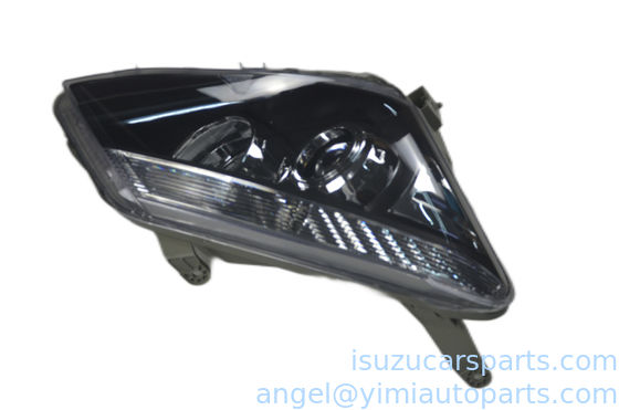 ISUZU DMAX 2012 ヘッドランプ R (LED) 8981253821